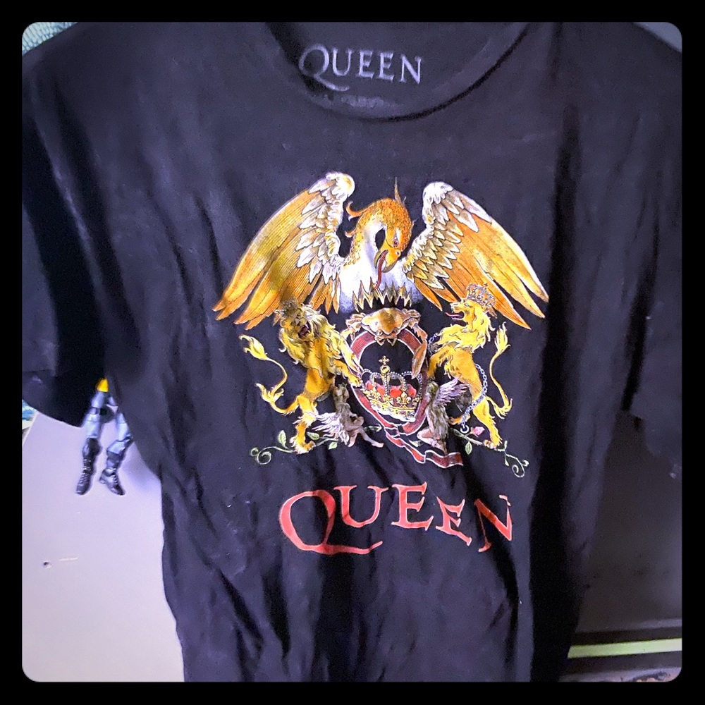 Used large Queen shirt.